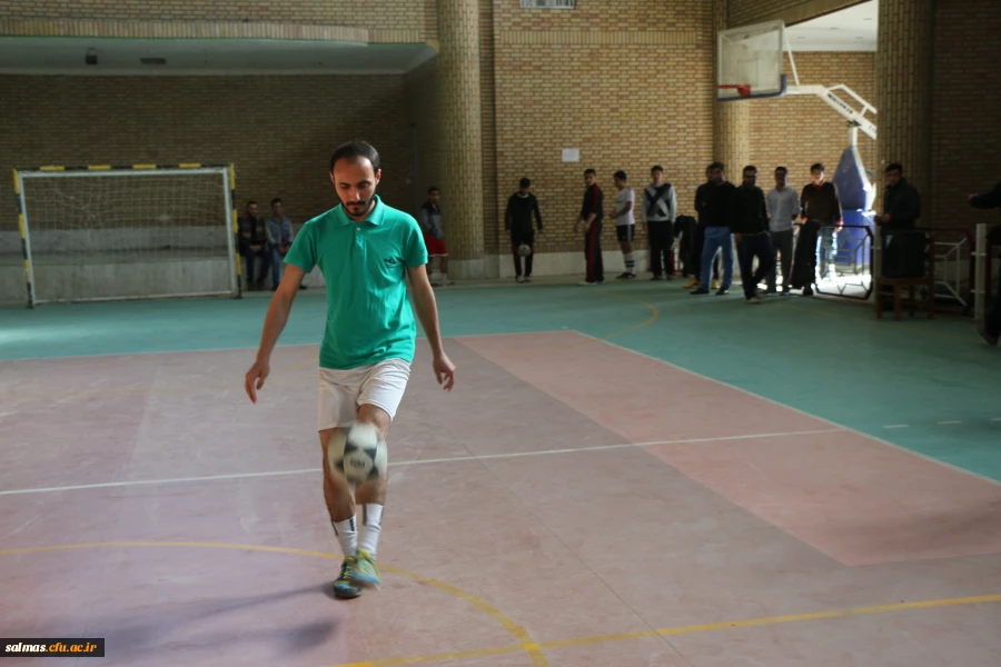 برگزاری مسابقات ورزشی به مناسبت روز دانشجو در مرکز آموزش عالی امام خمینی (ره)