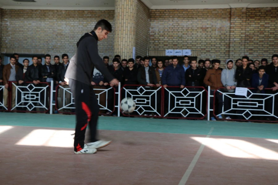 برگزاری مسابقات ورزشی به مناسبت روز دانشجو در مرکز آموزش عالی امام خمینی (ره)