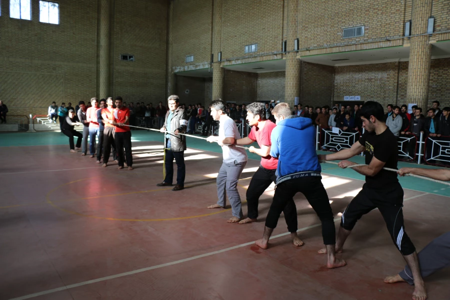 برگزاری مسابقات ورزشی به مناسبت روز دانشجو در مرکز آموزش عالی امام خمینی (ره)