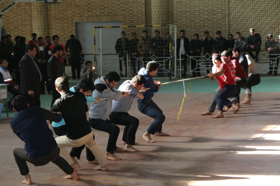برگزاری مسابقات ورزشی به مناسبت روز دانشجو در مرکز آموزش عالی امام خمینی (ره)