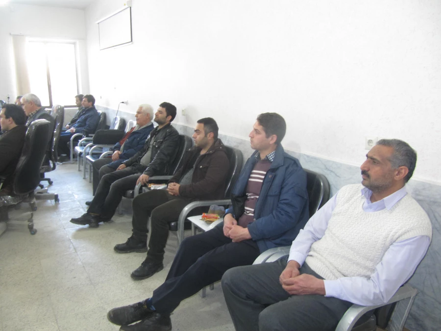 برگزاری نشست بصیرتی با عنوان "دستاوردهای انقلاب اسلامی" در مرکز آموزش عالی امام خمینی (ره)