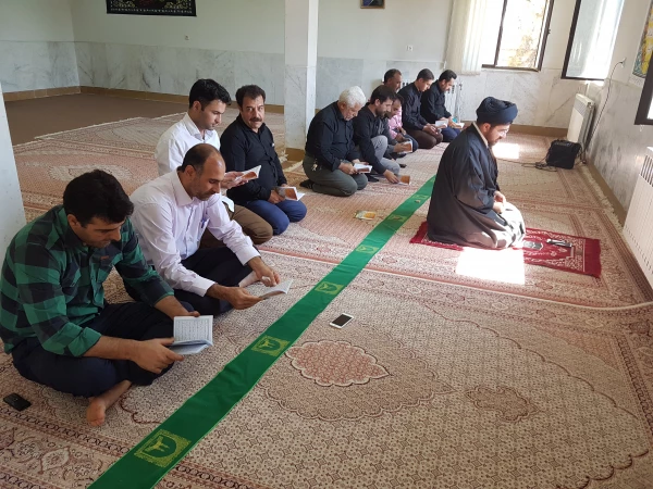 برگزاری مراسم زیارت عاشورا  با حضور کارکنان مرکز آموزش عالی امام خمینی(ره) سلماس