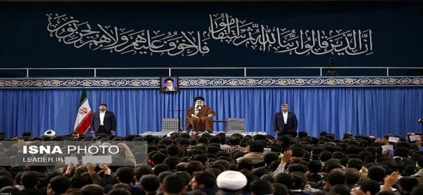 دیدار هزاران نفر از دانش آموزان و دانشجویان با رهبر معظم انقلاب در آستانه 13 آبان روز مبارزه با استکبار جهانی