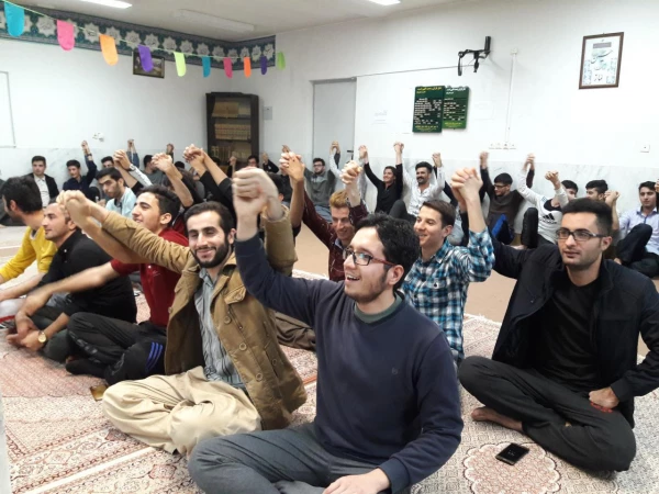 برگزاری جشن وحدت و مولودی خوانی