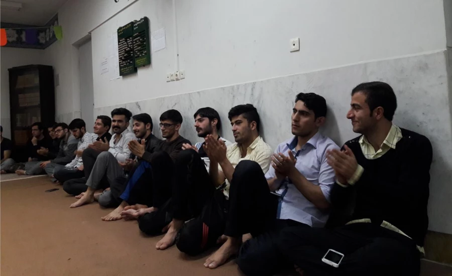 برگزاری جشن وحدت و مولودی خوانی