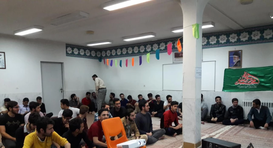 برگزاری جشن وحدت و مولودی خوانی