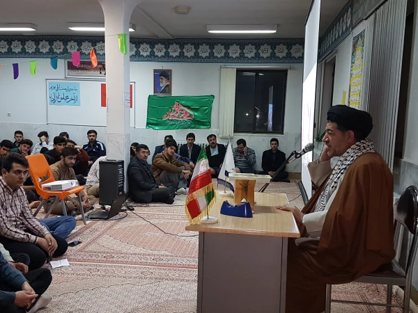جشن پیروزی جبهه مقاومت بر داعش با سخنرانی حجت الاسلام والمسلمین سیدنظری نمایندگی ولی فقیه در سپاه سلماس
