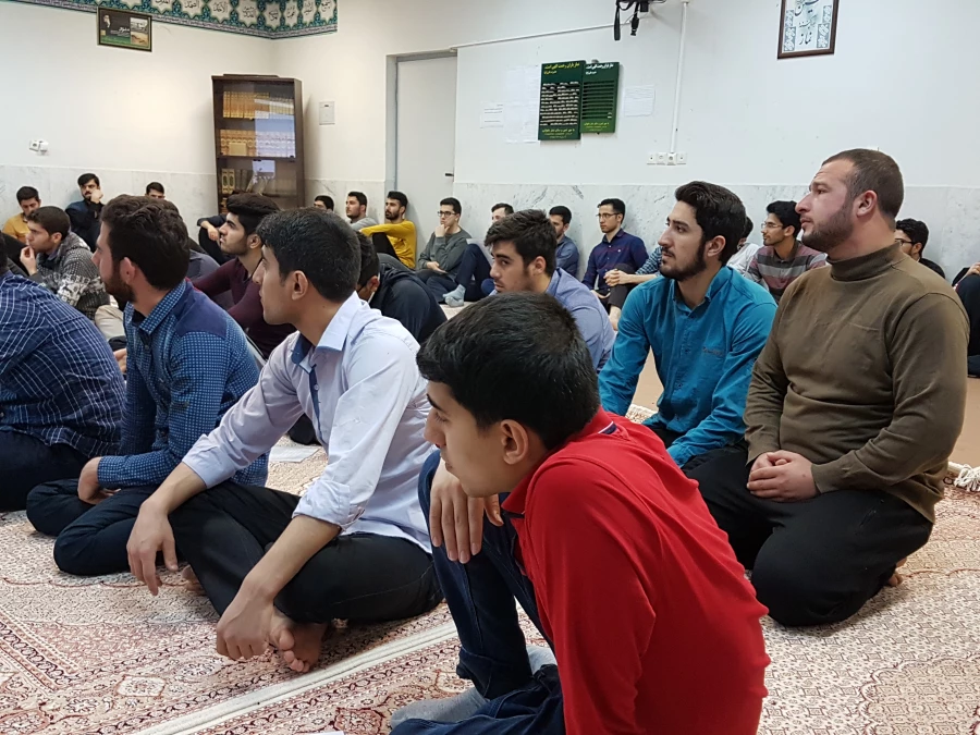 برگزاری مراسم سوگواری شهادت حضرت فاطمه ی زهرا(س) در نماز خانه ی خوابگاه شهید صفدری