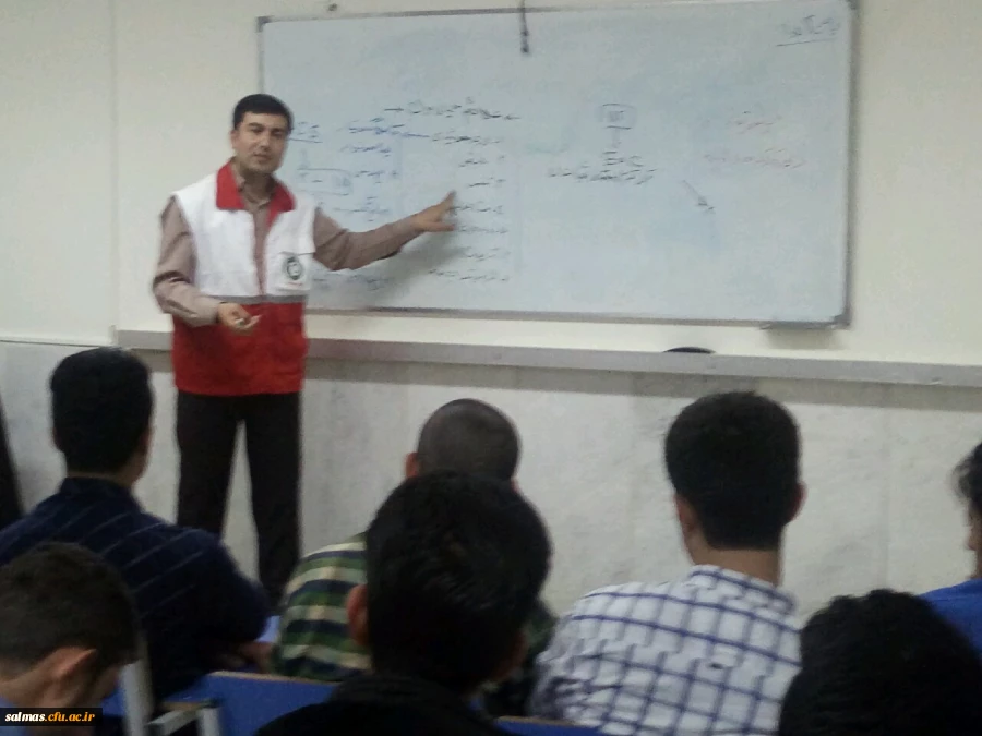 برگزاری دوره ی 22 ساعته کمک های اولیه با همکاری سازمان هلال احمر شهرستان سلماس