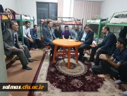 گفتگوی صمیمی دکتر محمودلو سرپرست امور پردیس های آذربایجان غربی با دانشجو معلمان