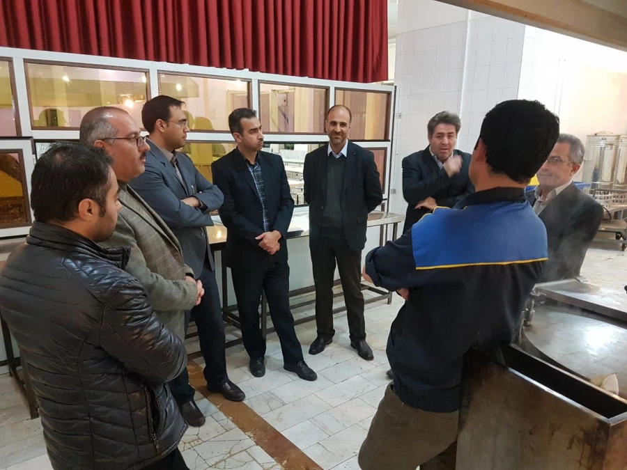 گفتگوی صمیمی دکتر محمودلو سرپرست امور پردیس های آذربایجان غربی با دانشجو معلمان