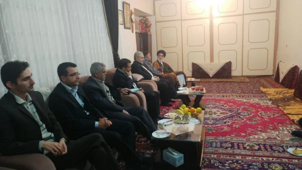 دیدار با خانواده های شهدای دانشجو به مناسبت روز دانشجو