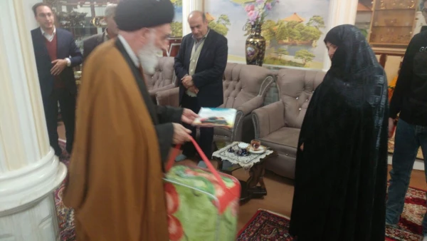 دیدار با خانواده های شهدای دانشجو به مناسبت روز دانشجو