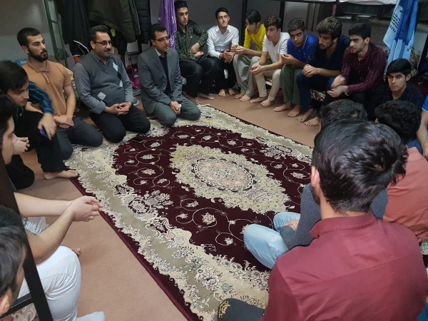 بازدید سرزده سرپرست محترم مرکز امام خمینی(ره) سلماس از سراهای دانشجویی مرکز