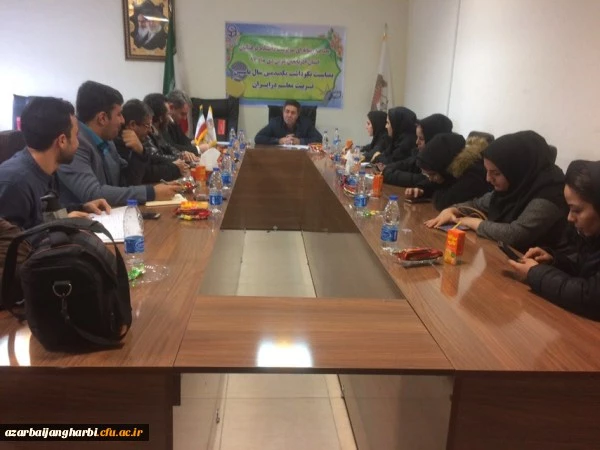 به مناسبت بزرگداشت یکصدمین سالگرد تاسیس تربیت معلم در کشور

نشست خبری مدیر امور پردیس های استانی دانشگاه فرهنگیان آذربایجان غربی با اصحاب رسانه