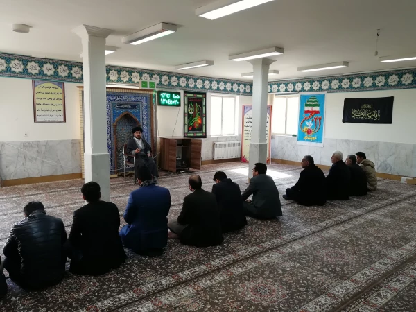 مراسم عزاداری بانوی دو عالم حضرت فاطمه ی زهرا (س) با حضور اساتید و کارکنان مرکز امام خمینی(ره) سلماس برگزار شد.