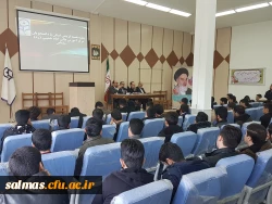 نشست صمیمی مسئولین هسته گزینش استان با دانشجویان مرکز