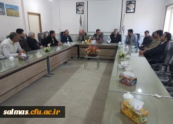 جلسه ی شورای اداری مرکز امام خمینی(ره) سلماس به ریاست دکتر طالبی تشکیل شد