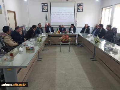 حضور حجت الاسلام والمسلمین دکتر بیگی مسئول نهاد رهبری دانشگاه فرهنگیان استان در مرکز امام خمینی(ره) سلماس