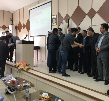 مراسم گرامیداشت روز معلم در مرکز امام خمینی(ره) سلماس برگزار شد.