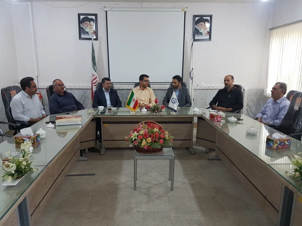 مراسم تقدیر از زحمات مسئول بسیج دانشجویی دانشگاههای سلماس در سالن کنفرانس مرکز برگزار شد.