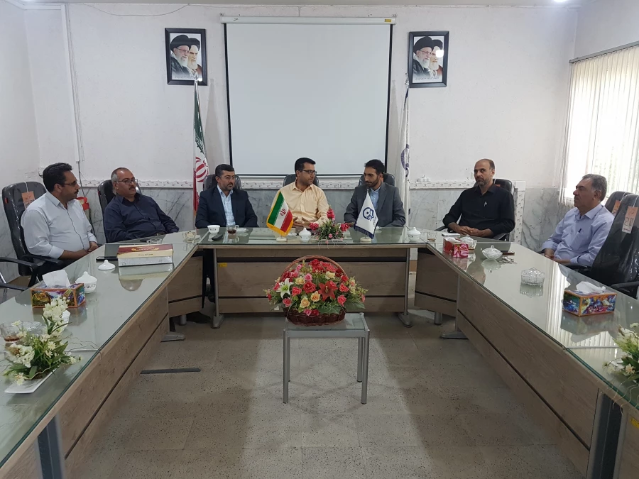 مراسم تقدیر از زحمات مسئول بسیج دانشجویی دانشگاههای سلماس در سالن کنفرانس مرکز برگزار شد.