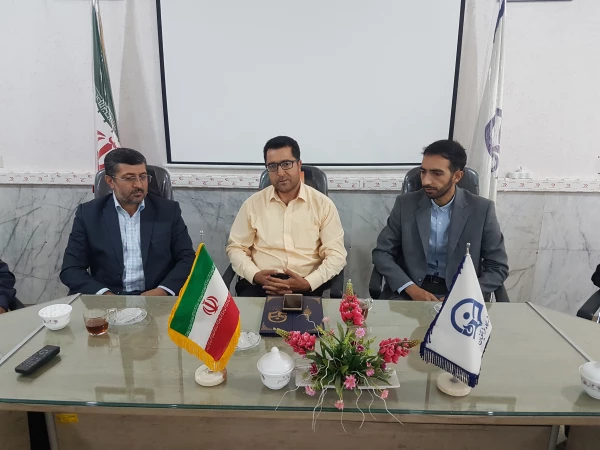 مراسم تقدیر از زحمات مسئول بسیج دانشجویی دانشگاههای سلماس در سالن کنفرانس مرکز برگزار شد.