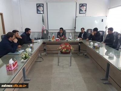 جلسه ی شورای صنفی مرکز امام خمینی(ره) سلماس به ریاست دکتر طالبی تشکیل شد