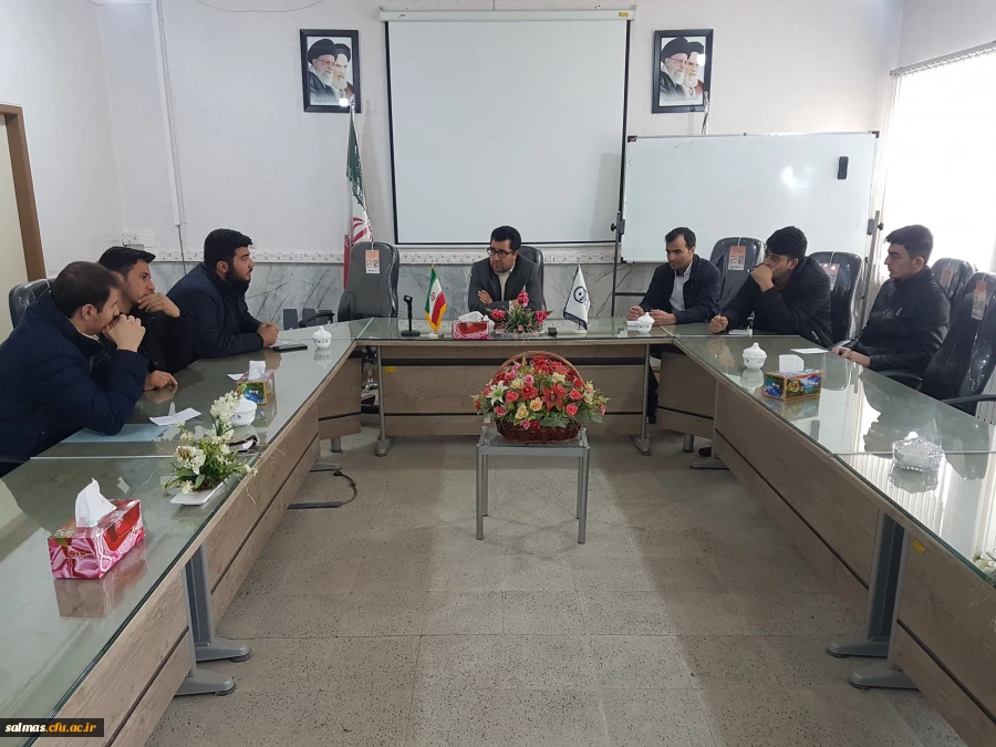 جلسه ی شورای صنفی مرکز امام خمینی(ره) سلماس به ریاست دکتر طالبی تشکیل شد