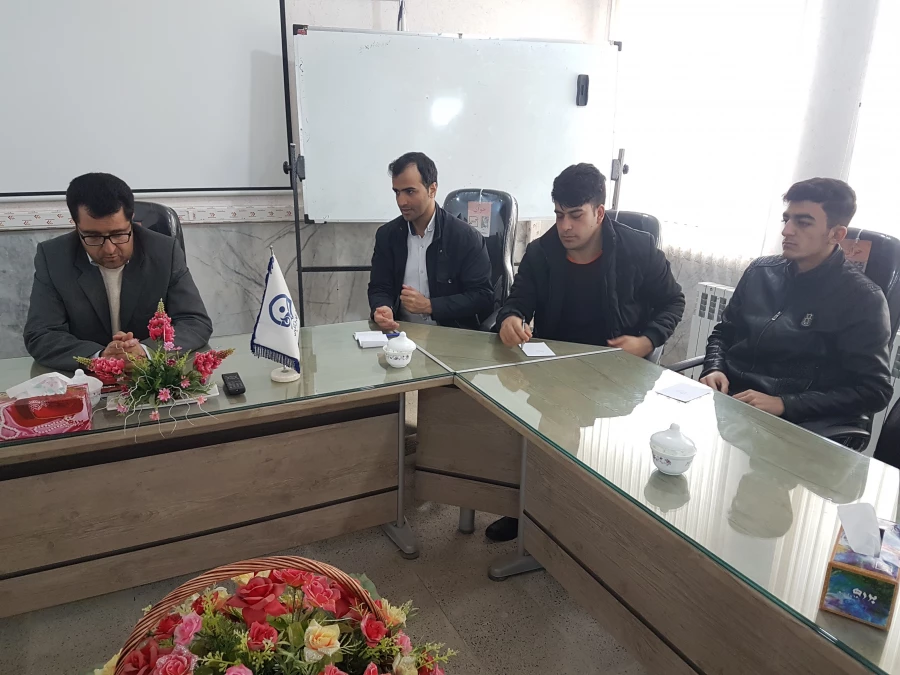 جلسه ی شورای صنفی مرکز امام خمینی(ره) سلماس به ریاست دکتر طالبی تشکیل شد