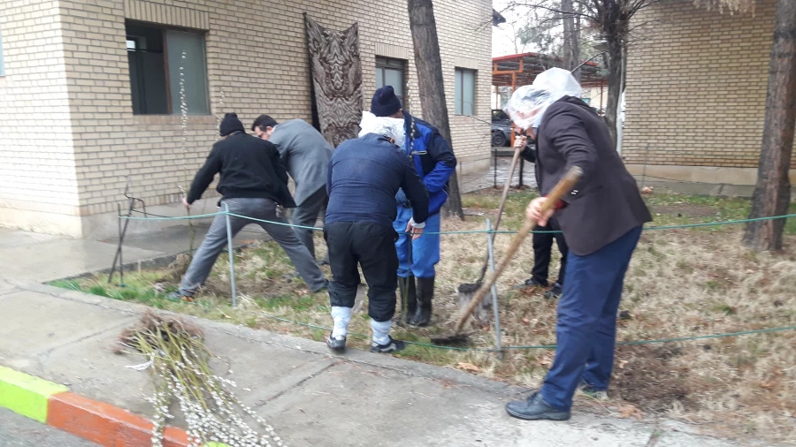 به مناسبت روز درختکاری 120 اصله نهال در محوطه ی دانشگاه فرهنگیان واحد امام خمینی(ره) سلماس غرس شد.