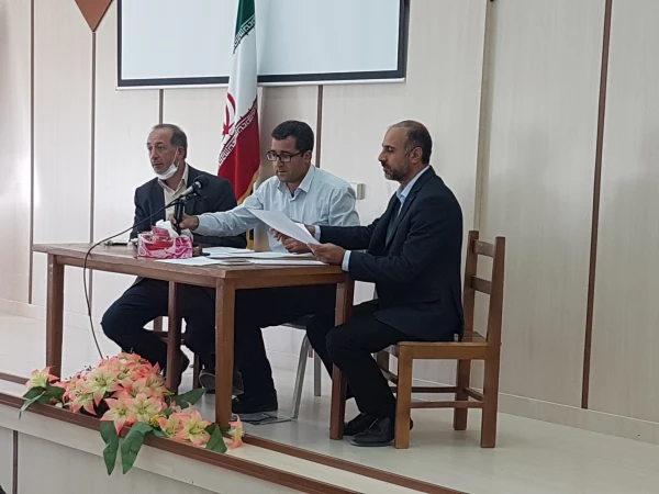 جلسه شورای آموزشی مرکز آموزش عالی امام خمینی (ره) سلماس امروز با حضور اساتید برگزار شد.