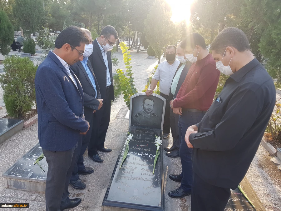 تجدید میثاق کارکنان دانشگاه فرهنگیان واحد امام خمینی(ره) سلماس با شهدا