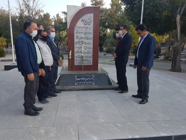 تجدید میثاق کارکنان دانشگاه فرهنگیان واحد امام خمینی(ره) سلماس با شهدا