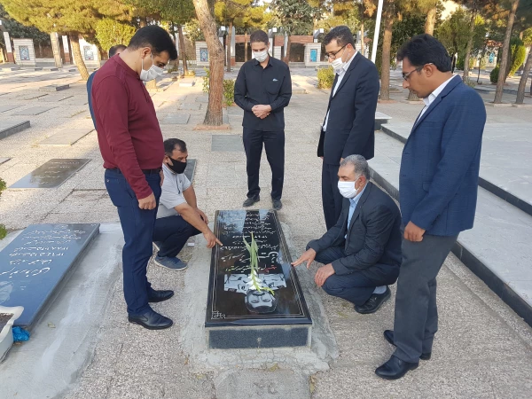 تجدید میثاق کارکنان دانشگاه فرهنگیان واحد امام خمینی(ره) سلماس با شهدا