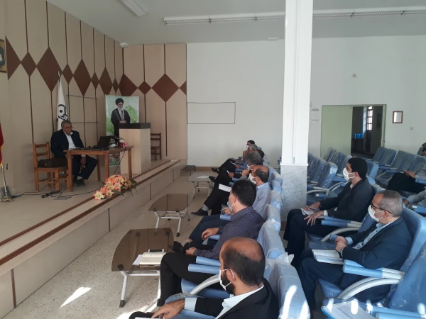 برگزاری دوره ی کارورزی 1 با اجرای دکتر محمد فرج پور مدرس مرجع کارورزی واحد امام خمینی (ره) سلماس